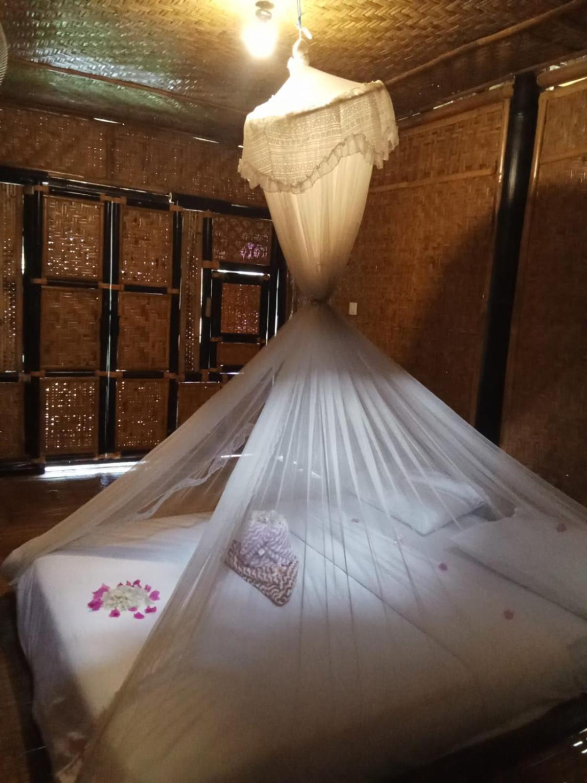 Mahkota Atia Bungallow Прая Екстериор снимка